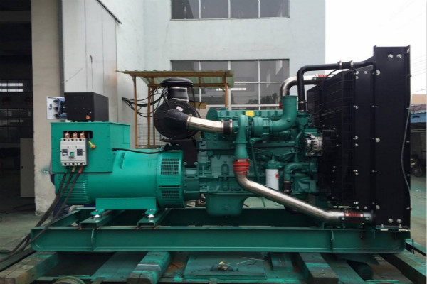 靜音柴油發(fā)電機(jī)組中冷器清洗方法和作用