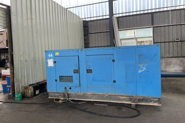 玉柴120kw靜音柴油發(fā)電機(jī)組